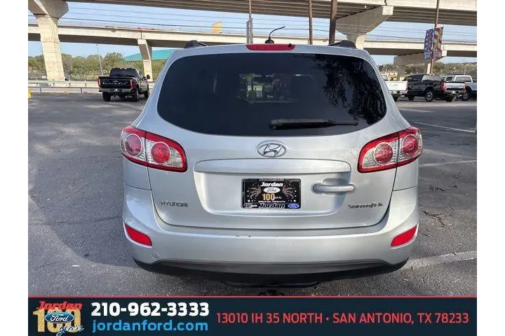 $5555 : Hyundai SANTA FE 2010 GLS 4d image 5