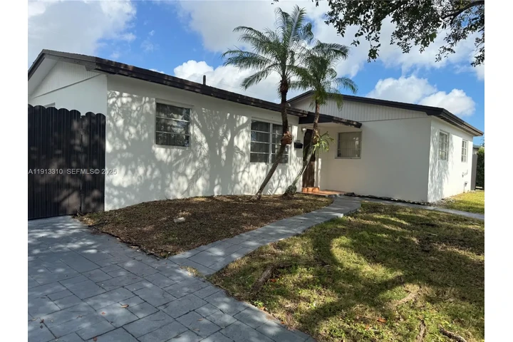 $2700 : Residential Rental image 1