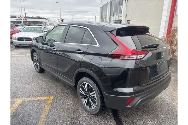 $24000 : Mitsubishi Eclipse Cross 202 image 7
