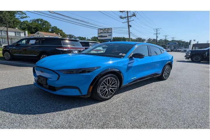 $31250 : Ford Mustang Mach-E 2024 AWD image 2