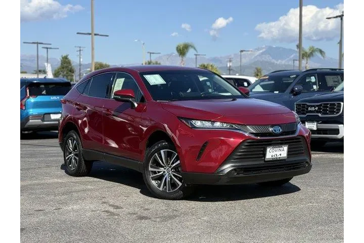 $26998 : Toyota Venza 2022 AWD LE 4dr image 2