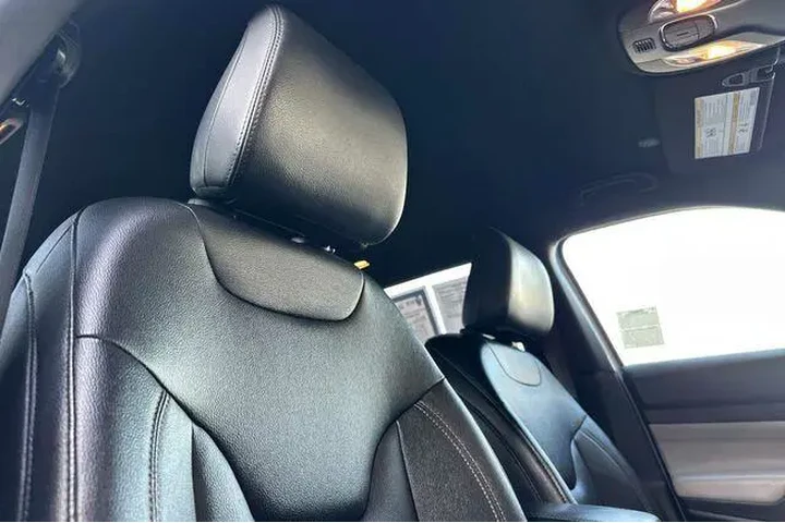 $20998 : Jeep Compass 2024 4x4 Limite image 10