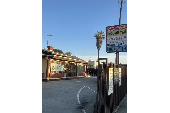 $1500 : Oficina de Renta image 3