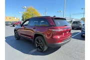 $28995 : Jeep Grand Cherokee 2023 4x4 thumbnail