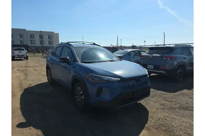 $37900 : Toyota Corolla Cross Hybrid image 1