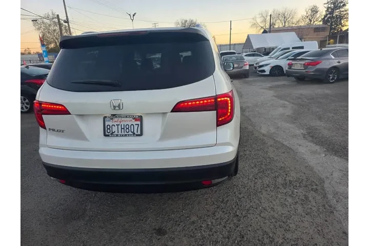 $15999 : 2017 Pilot LX image 10