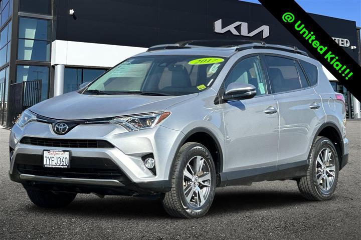 $20998 : Pre-Owned 2017 RAV4 XLE image 8