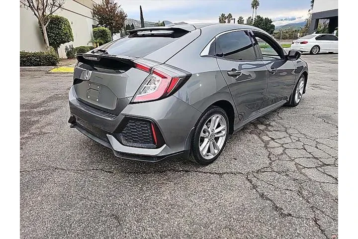 $20995 : Honda Civic 2018 LX 4dr Hatc image 3