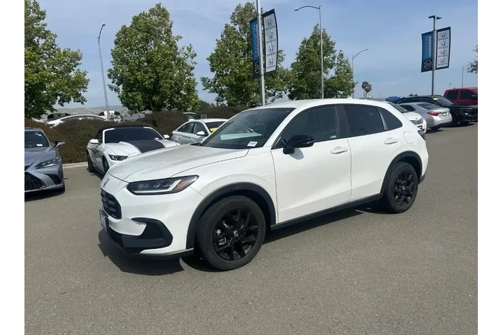 $30998 : Honda HR-V 2023 AWD Sport 4d image 5