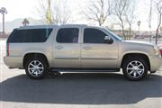 $11995 : 2008 GMC Yukon XL Denali thumbnail