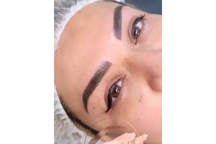 Karla Padilla BrowMicroblading image 4