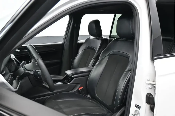$27000 : Jeep Grand Cherokee 2023 4x4 image 10