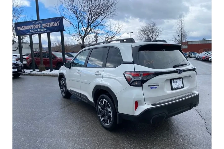 $39859 : 2025 Forester Limited image 6