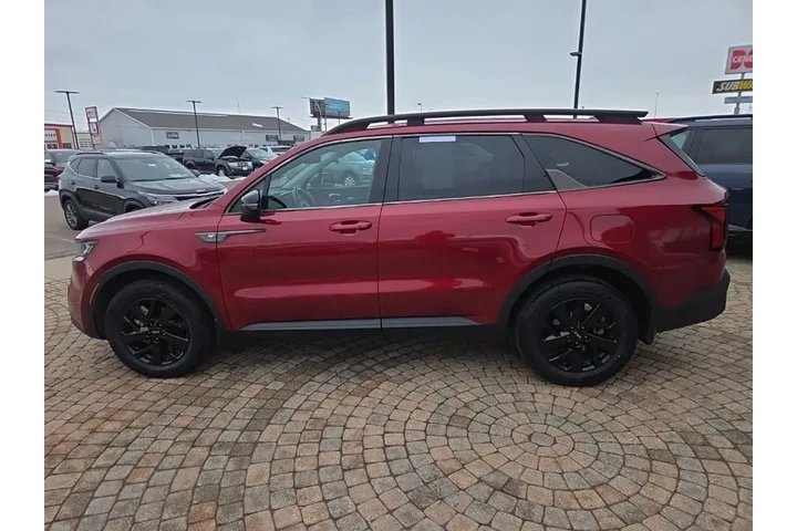 $18999 : 2022 Sorento S image 8