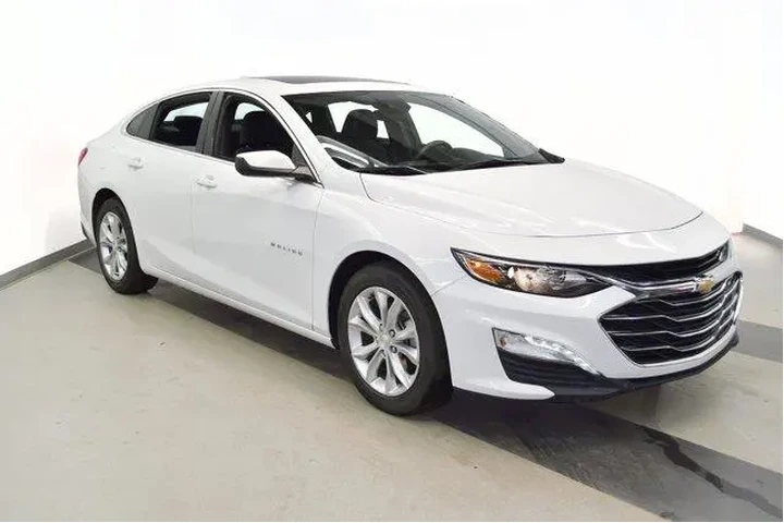 $18994 : Chevrolet Malibu 2024 LT 4dr image 5