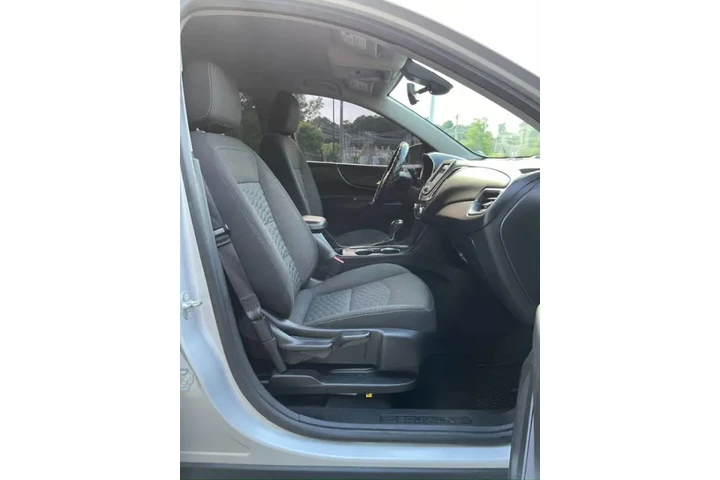 $7995 : 2019 Equinox LT image 6