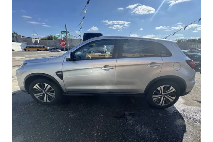 $16995 : 2022 Outlander Sport S image 5