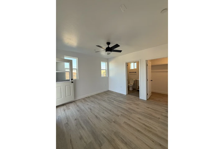 $5500 : casa nueva por 25 y San Pedro image 3