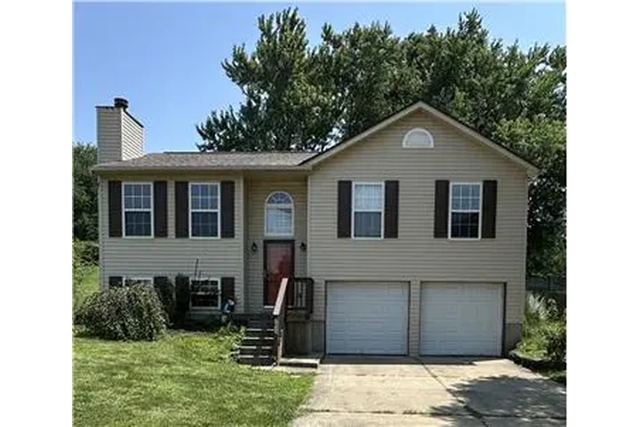 $1795 : Rental property with 3 bedro image 1