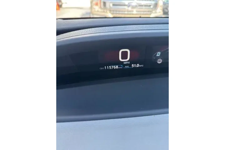 $17117 : Toyota Prius 2021 L Eco 4dr image 2