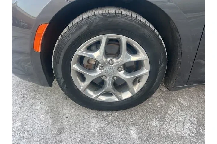 $21325 : Chrysler Pacifica 2019 Limit image 9