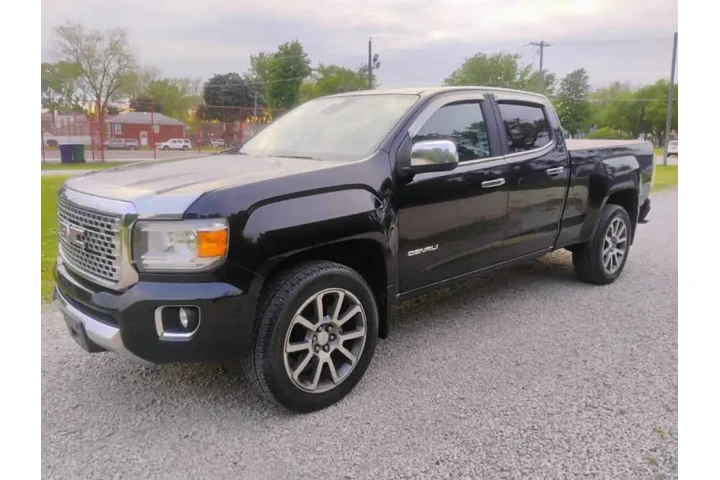 $18497 : 2017 GMC Canyon Denali image 1