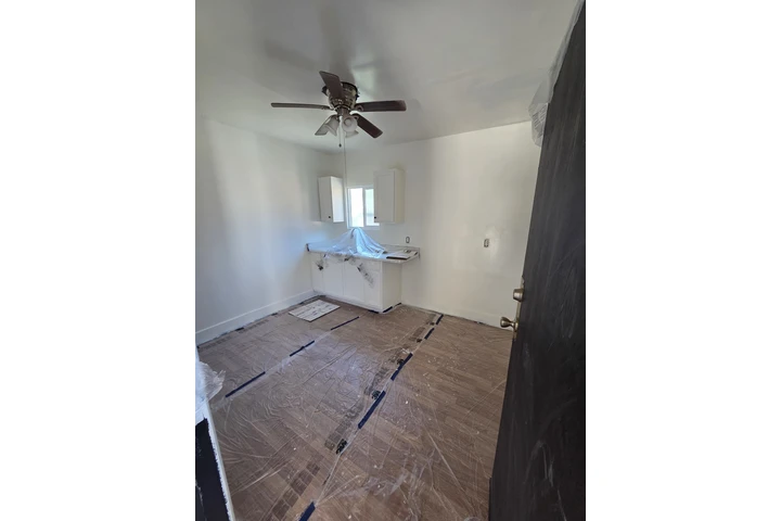 $1700 : Se renta Casita image 1