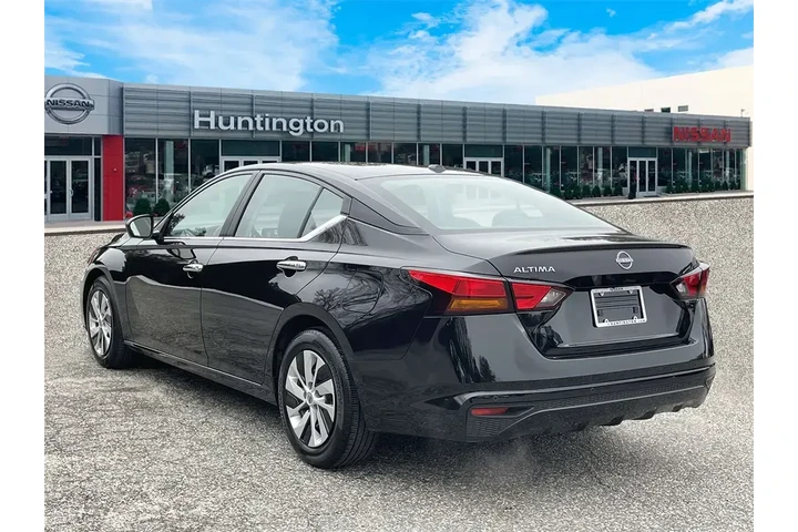$20250 : Nissan Altima 2025 2.5 S 4dr image 8