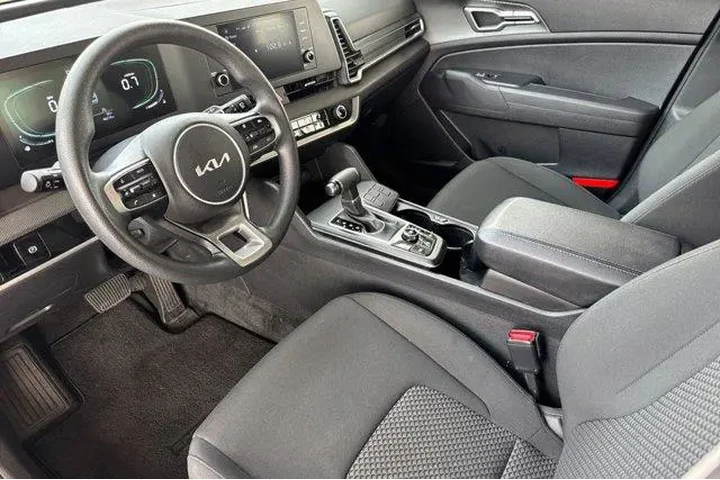 $19798 : Kia Sportage 2024 LX 4dr SUV image 5