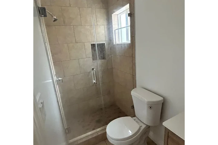 $1600 : LYNWOOD-RENTO CASA 3 RECÁM💧🛜 image 5