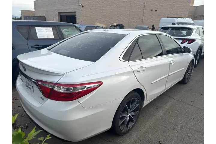 $16890 : Toyota Camry 2017 XSE 4dr Se image 5