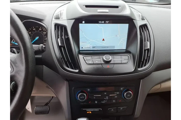 $15990 : Ford Escape 2017 AWD SE 4dr image 10