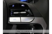 $18890 : Hyundai ELANTRA 2025 SE 4dr thumbnail
