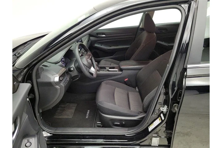 $21998 : Nissan Altima 2025 2.5 SV 4d image 10