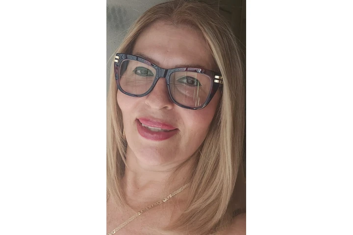 Señora sexy image 1