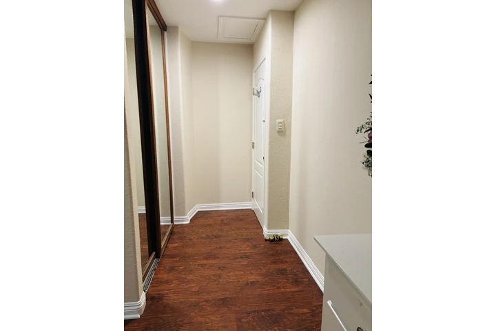 $1300 : Recámara con baño privado image 5