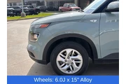 $21080 : Hyundai VENUE 2025 SE 4dr Cr thumbnail