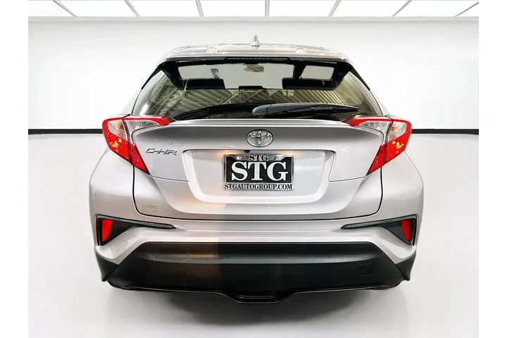 $17250 : Toyota C-HR 2019 XLE 4dr Cro image 7