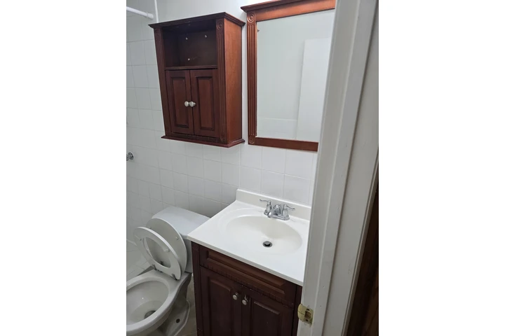 $1100 : Se renta efficiency image 5
