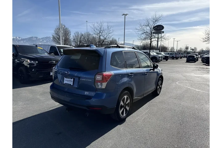 $11400 : Subaru Forester 2018 AWD 2.5 image 6