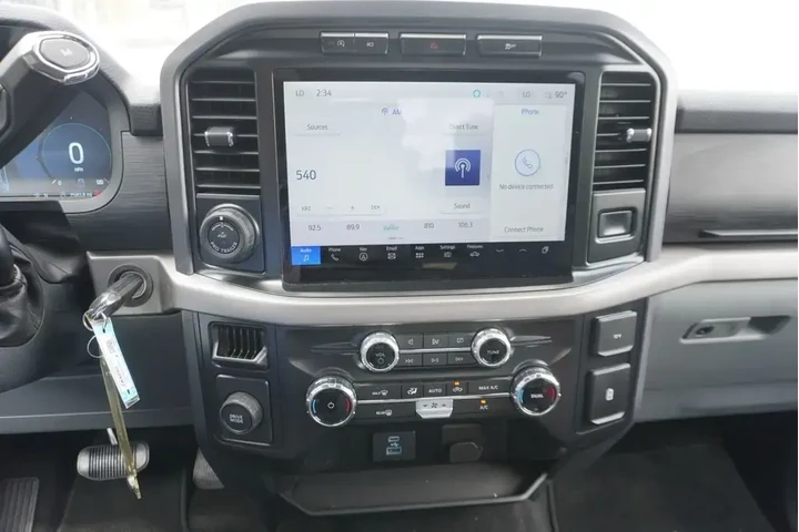 $39988 : Ford F-150 2024 4x2 XLT 4dr image 8