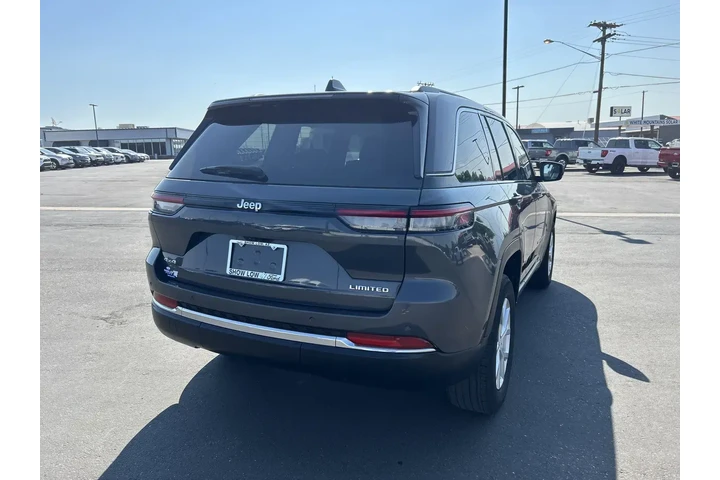 $30995 : Jeep Grand Cherokee 2023 4x4 image 7