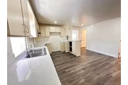 $1600 : Huntington Park - 3 Bed / 1.5 thumbnail