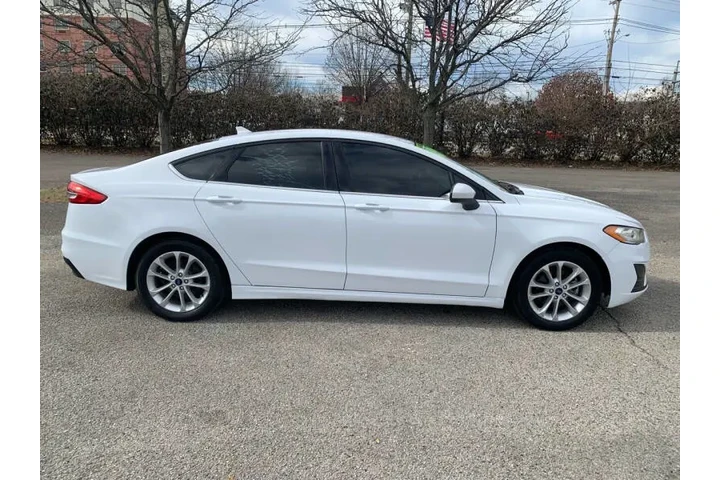 $13995 : 2019 Fusion SE image 7