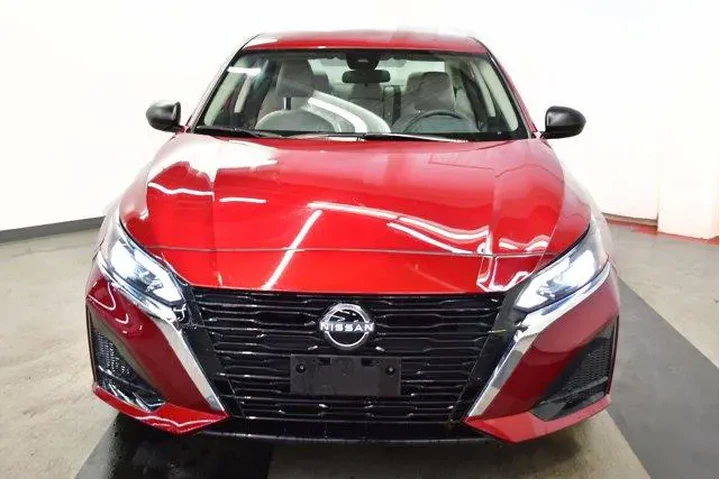 $21994 : Nissan Altima 2025 2.5 SV 4d image 3