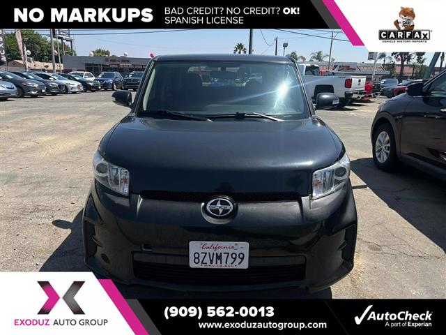 $8995 : 2011 xB image 3