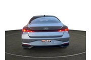 $18289 : Hyundai ELANTRA 2022 SEL 4dr thumbnail