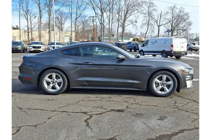 $18995 : Ford Mustang 2019 EcoBoost 2 image 9