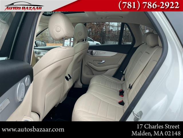 $22995 : Used  Mercedes-Benz GLC GLC300 image 10