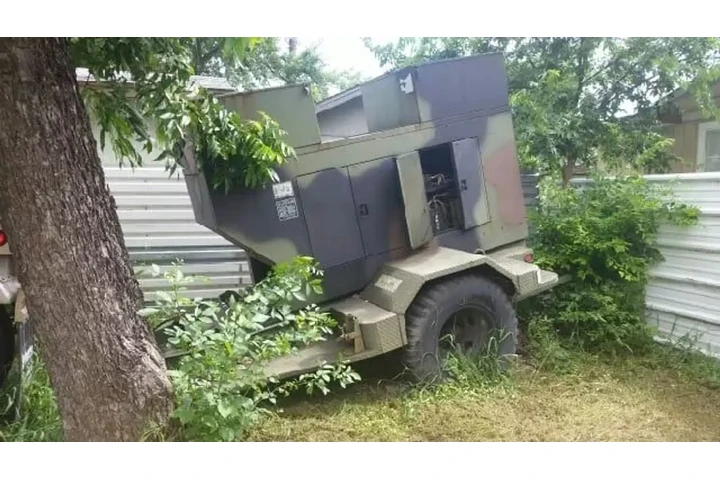 $3000 : 2015 MILITARY DIESEL GENERATO image 4